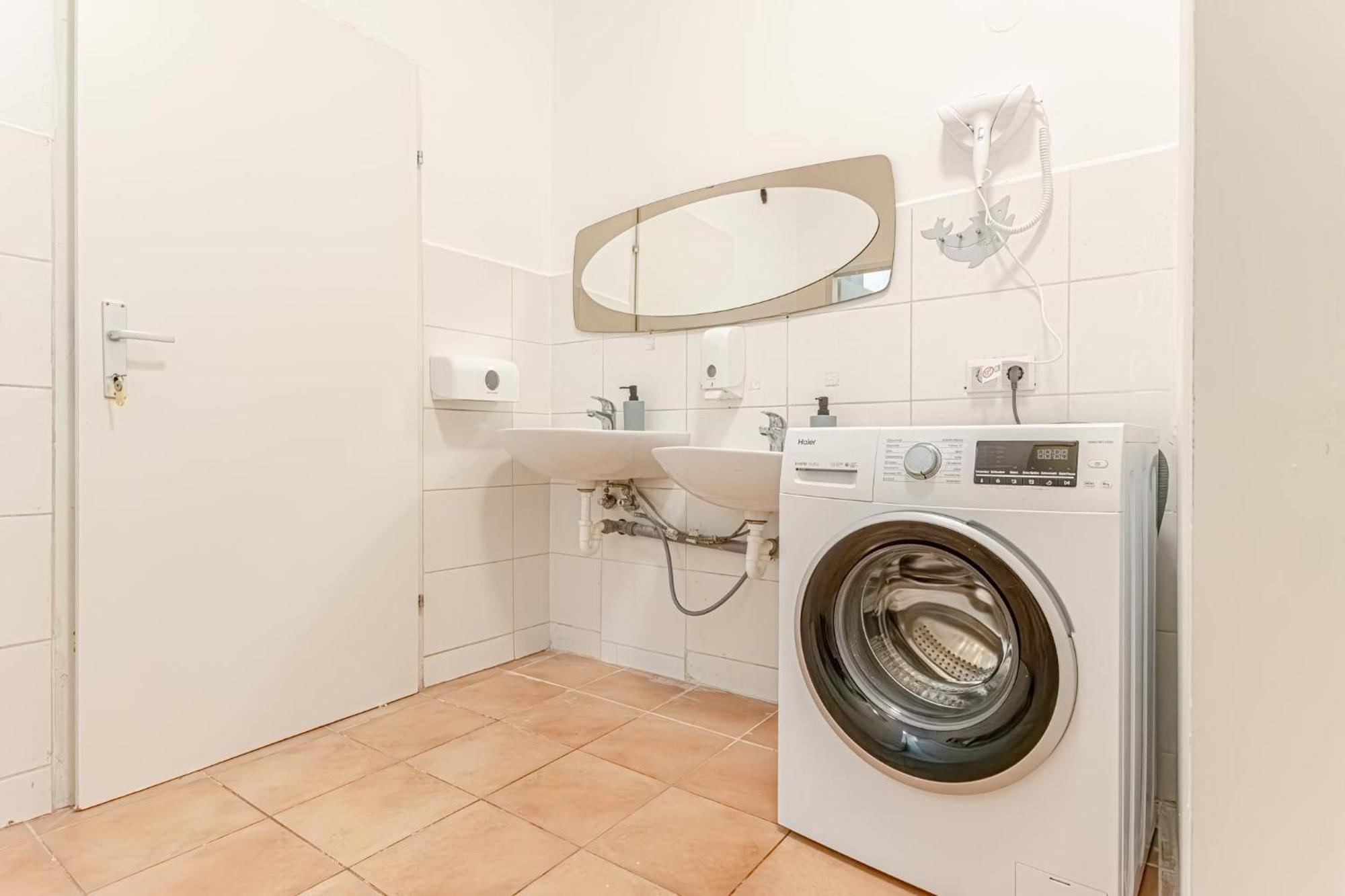Loevly Shared 6Br With Garden Near Danube & Millenium City Vienna Exterior photo
